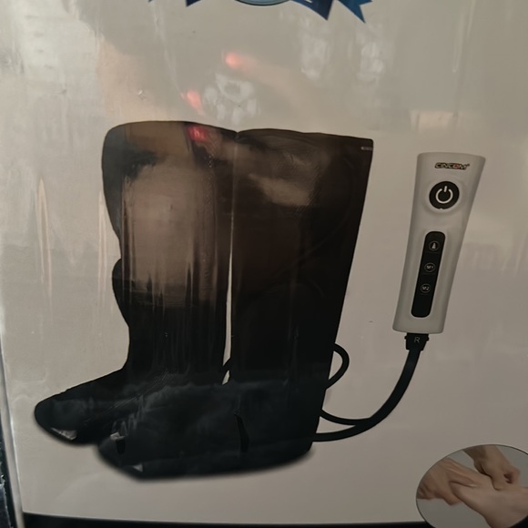 Air compression leg massager - Picture 2 of 4